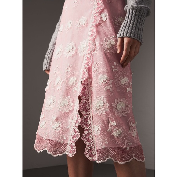 スカート Burberry SS23 Lace skirt (8067787 OPTICWHITE) Burberry Lace skirt - White - Women | 8067787 | thebs.com